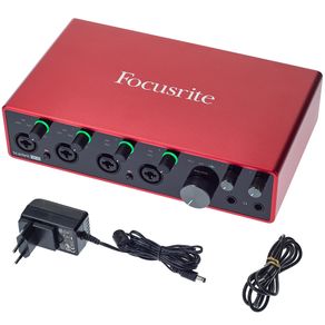 Interface de Áudio Focusrite Scarlett 18i8 Vermelha 3 Geração 8 Canais 028397